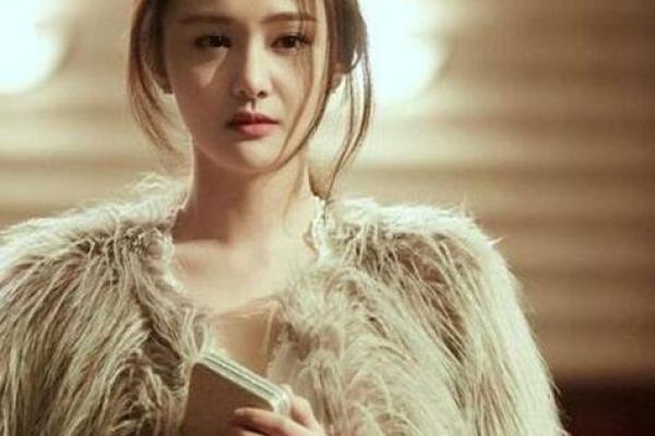 郑爽生辰八字深度解析，揭开她背后不为人知的命运真相