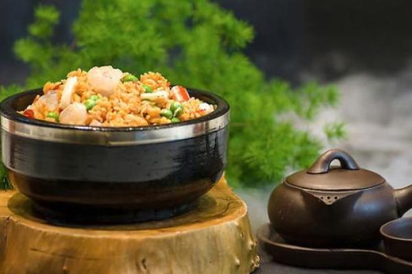 独特炒饭名字，让你的美味餐厅脱颖而出
