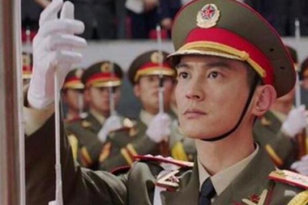 从明星的八字看成功背后的命运轨迹